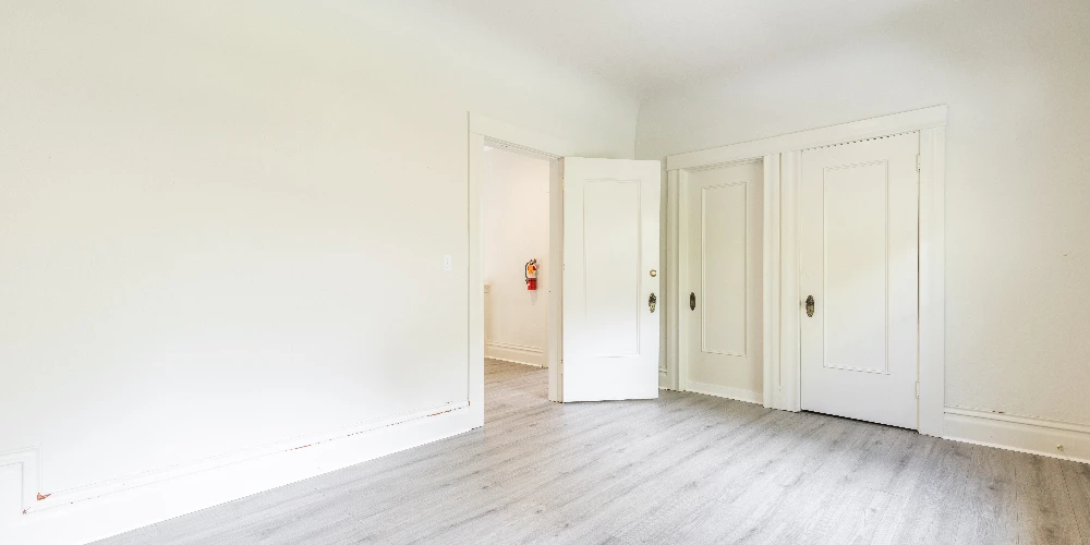 High-Visibility Corner Three-Story Victorian Office 