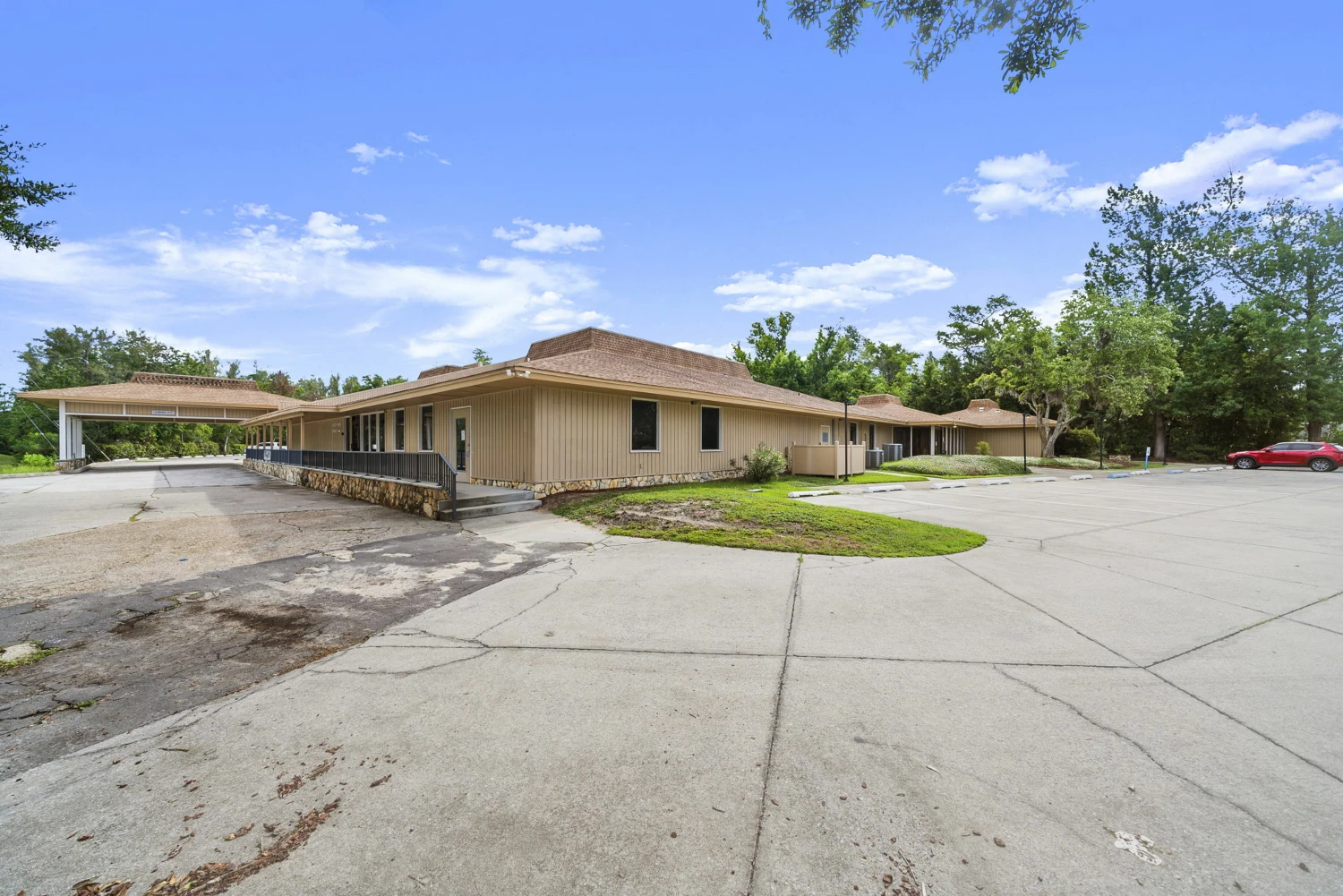 Medical Office & Ambulatory Surgery Center (ASC) –  Near HCA Gulf Coast Medical Center