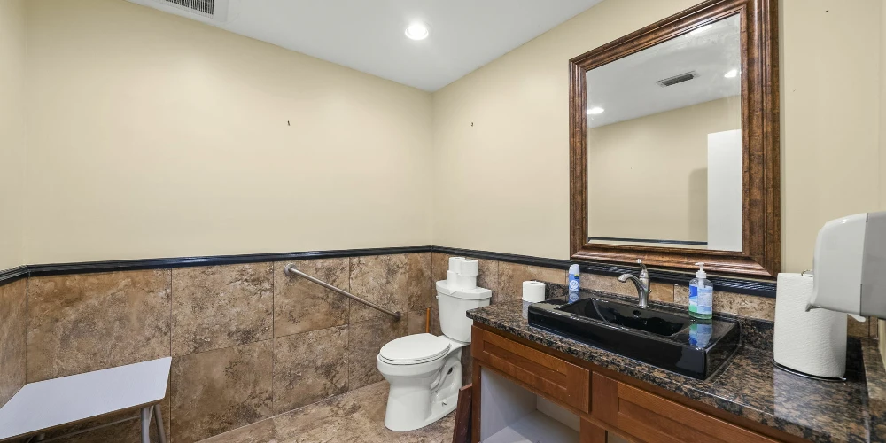 Medical Office & Ambulatory Surgery Center (ASC) –  Near HCA Gulf Coast Medical Center