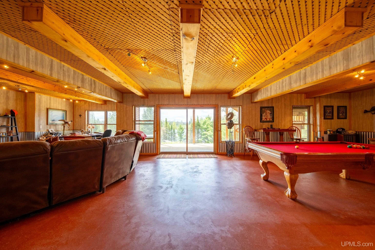 890 Acre Turn-Key Trophy Deer Ranch in Michigan’s Beautiful Upper Peninsula