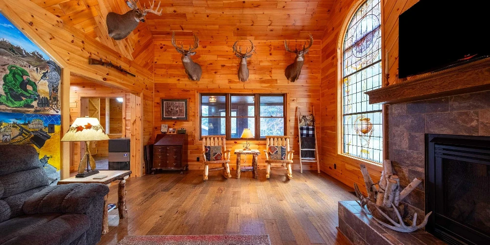 890 Acre Turn-Key Trophy Deer Ranch in Michigan’s Beautiful Upper Peninsula