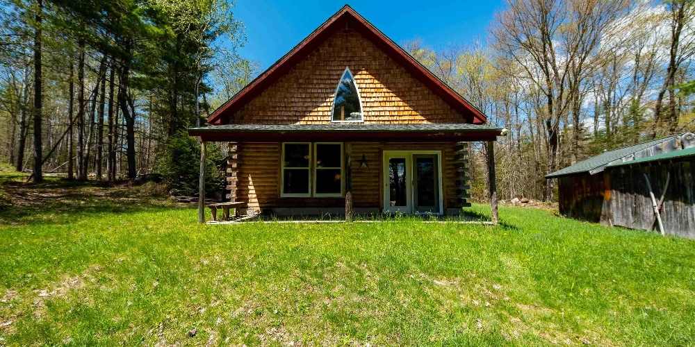 890 Acre Turn-Key Trophy Deer Ranch in Michigan’s Beautiful Upper Peninsula