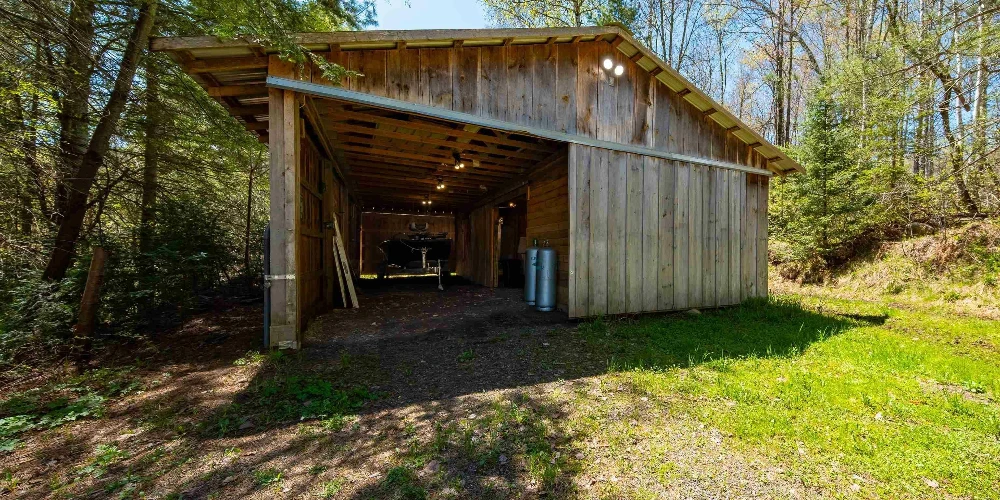890 Acre Turn-Key Trophy Deer Ranch in Michigan’s Beautiful Upper Peninsula
