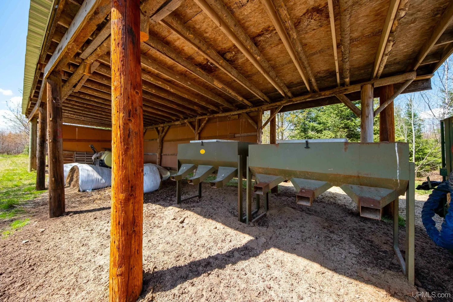 890 Acre Turn-Key Trophy Deer Ranch in Michigan’s Beautiful Upper Peninsula