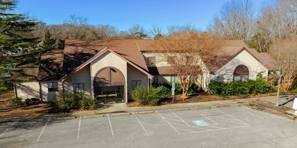 Well-Maintained Office Building in St. Charles Business Corridor
