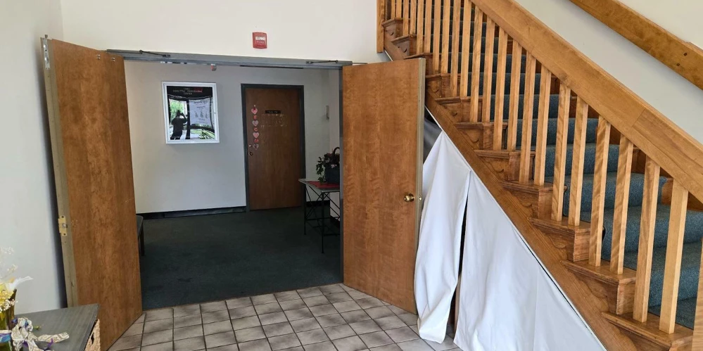 Well-Maintained Office Building in St. Charles Business Corridor