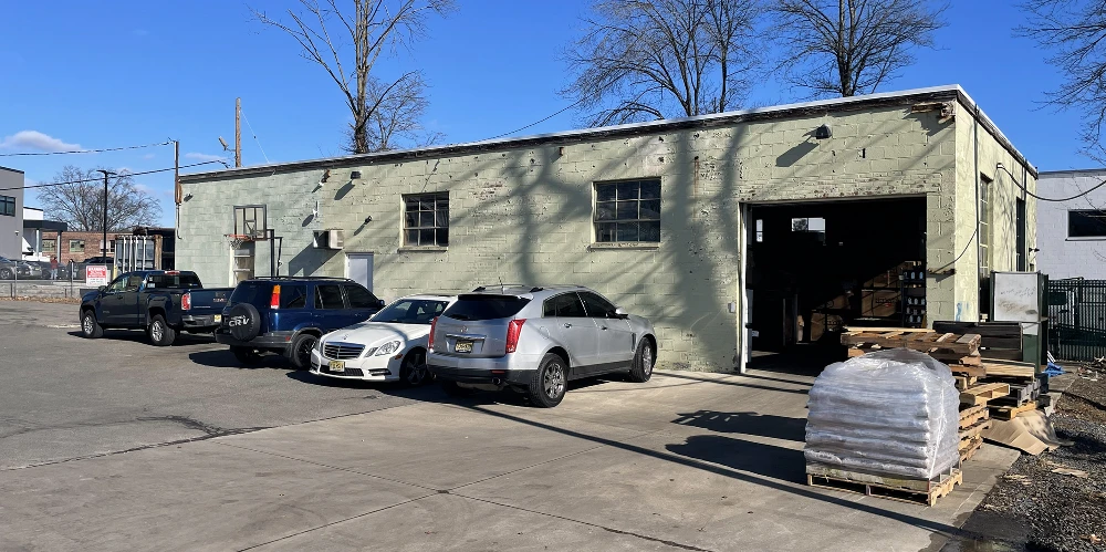 Industrial Sale-Leaseback Opportunity