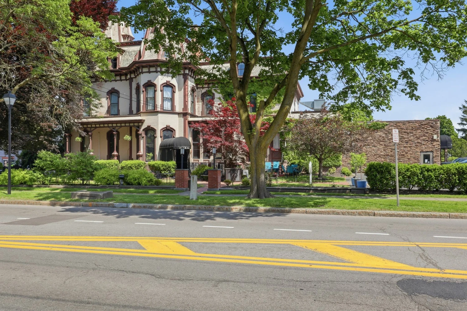 The DeLand House on Main
