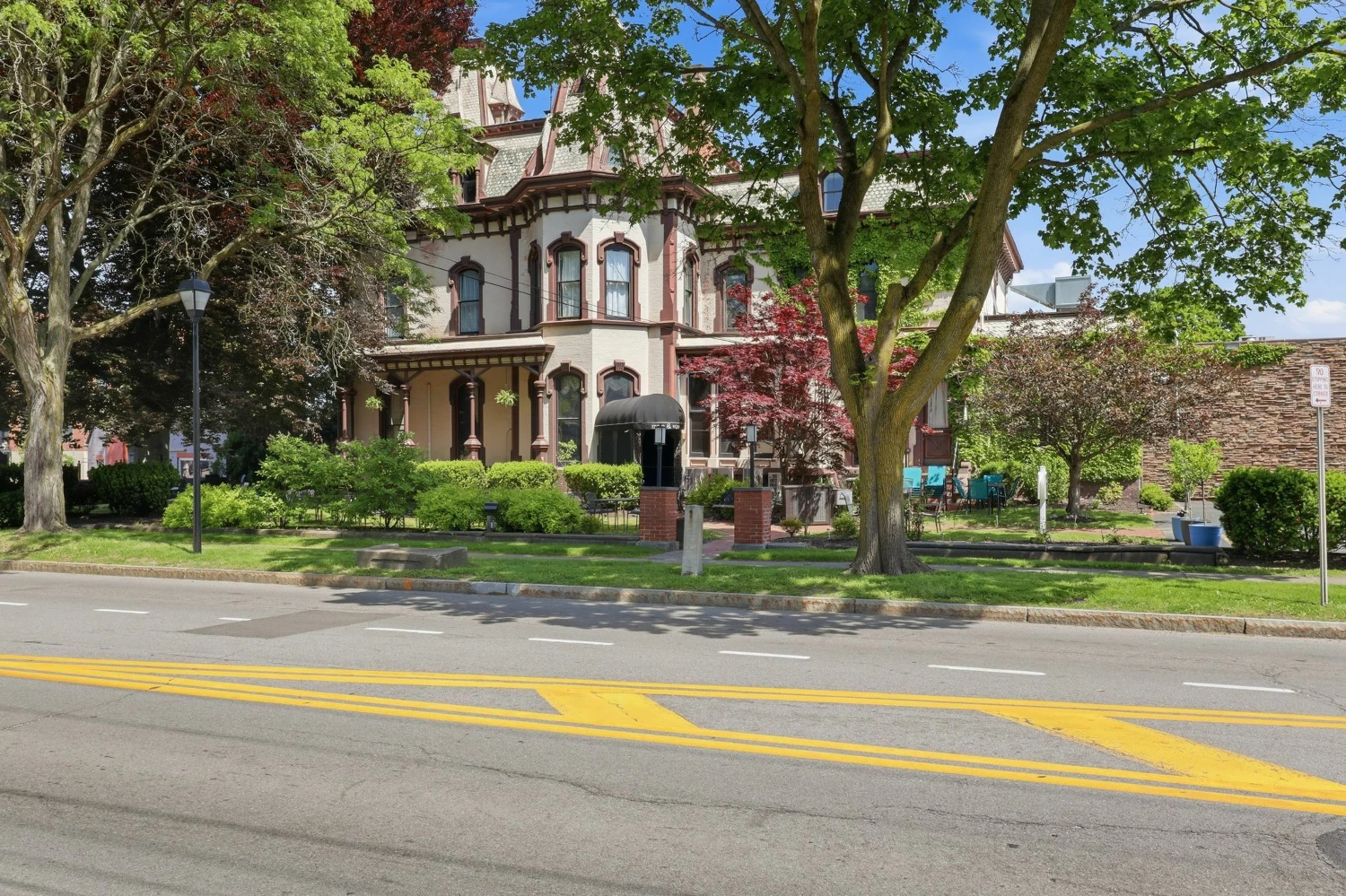 The DeLand House on Main