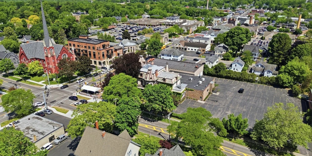 The DeLand House on Main