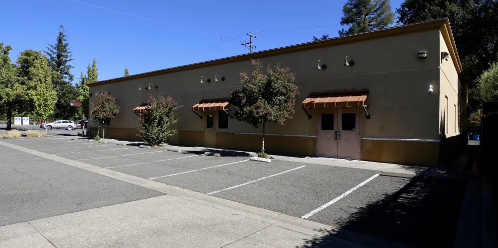 543 N Cloverdale Blvd, Cloverdale, CA for sale