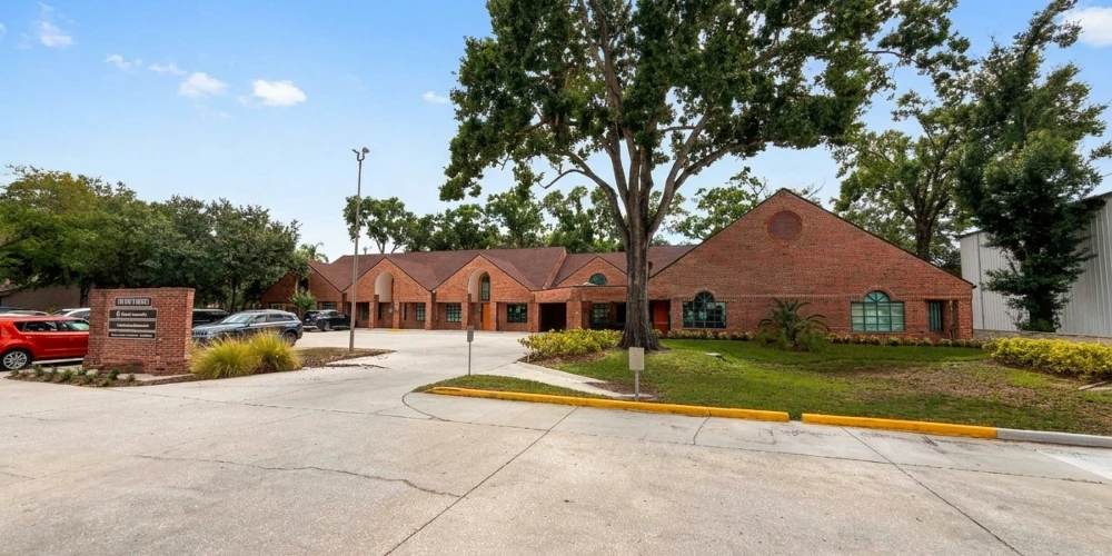 4200 N. Armenia Ave - Suite 1 & 2