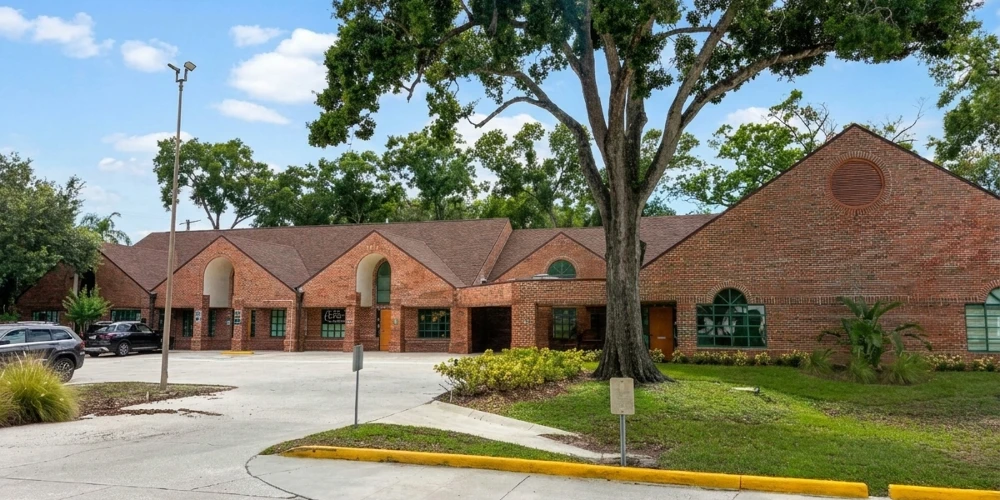 4200 N. Armenia Ave - Suite 1 & 2