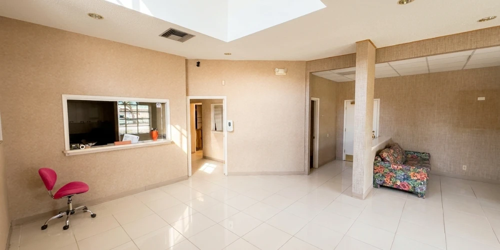 4200 N. Armenia Ave - Suite 1 & 2