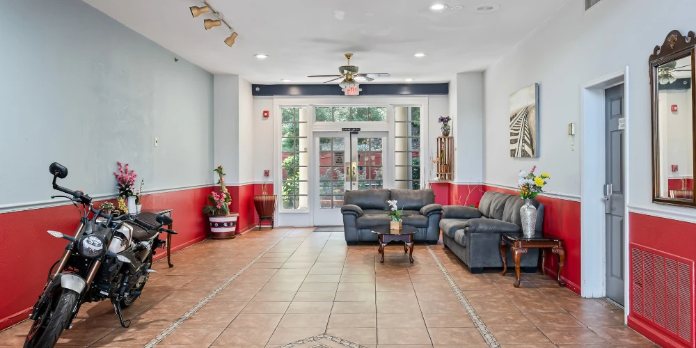 Strong Value-Add Opportunity | 32-Unit EconoLodge by Choice Hotels 