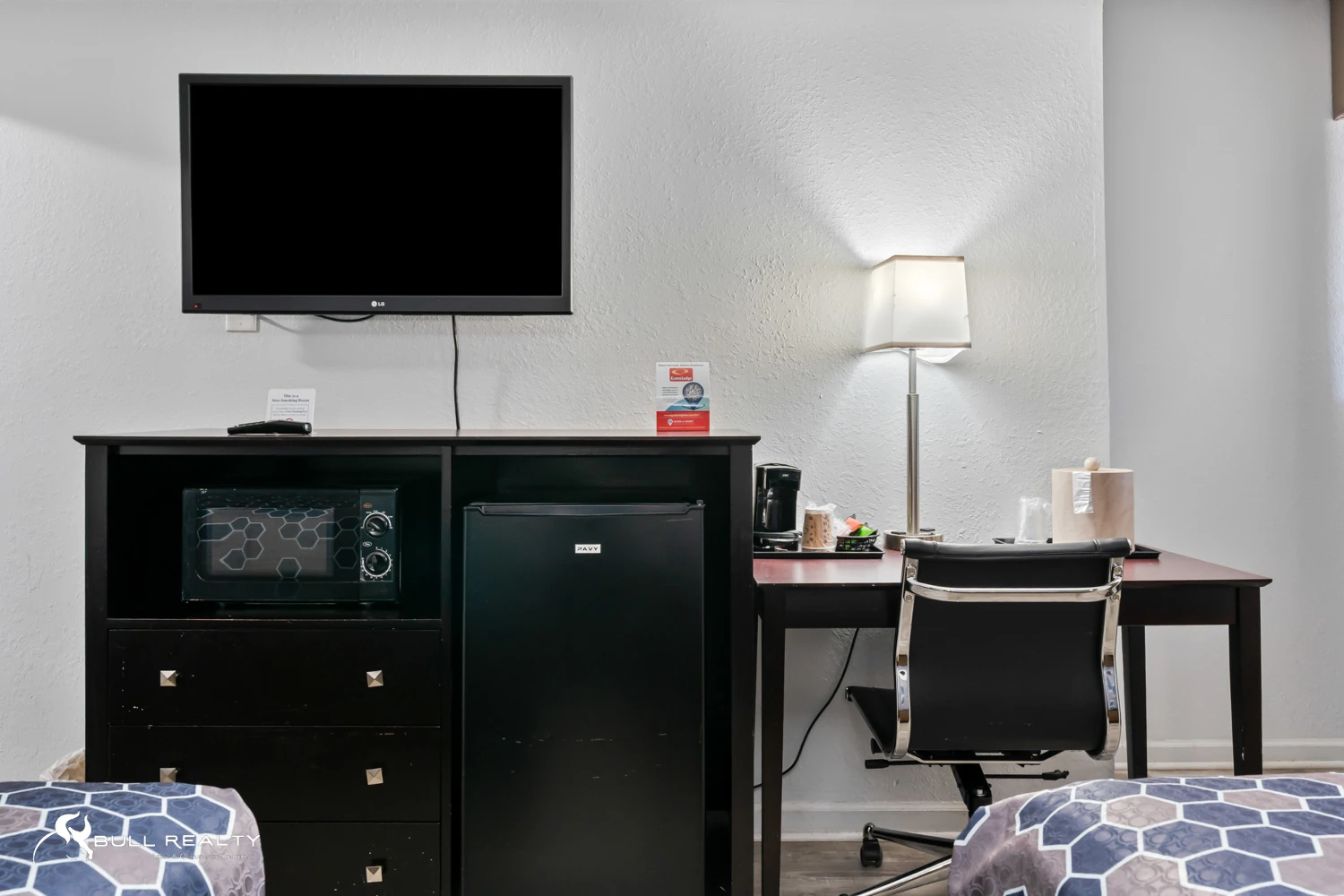 Strong Value-Add Opportunity | 32-Unit EconoLodge by Choice Hotels 