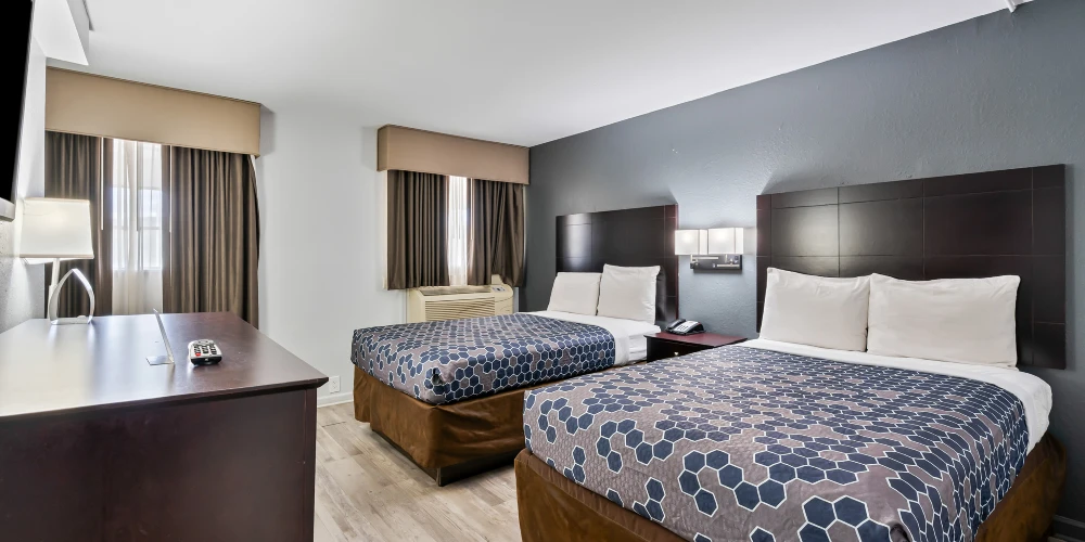 Strong Value-Add Opportunity | 32-Unit EconoLodge by Choice Hotels 