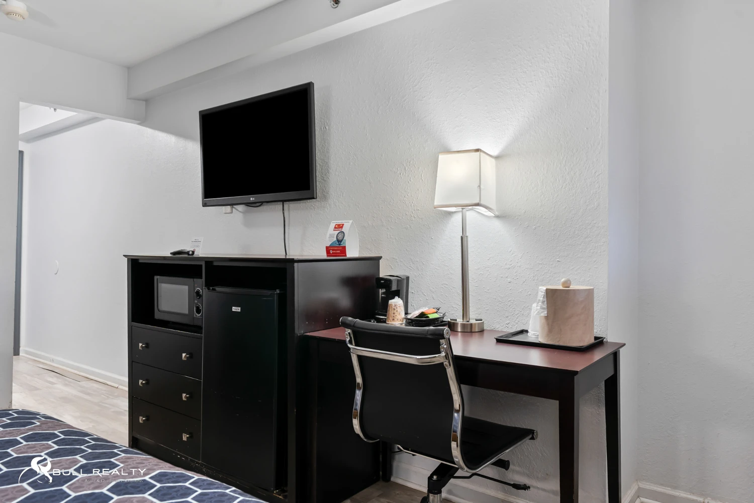 Strong Value-Add Opportunity | 32-Unit EconoLodge by Choice Hotels 