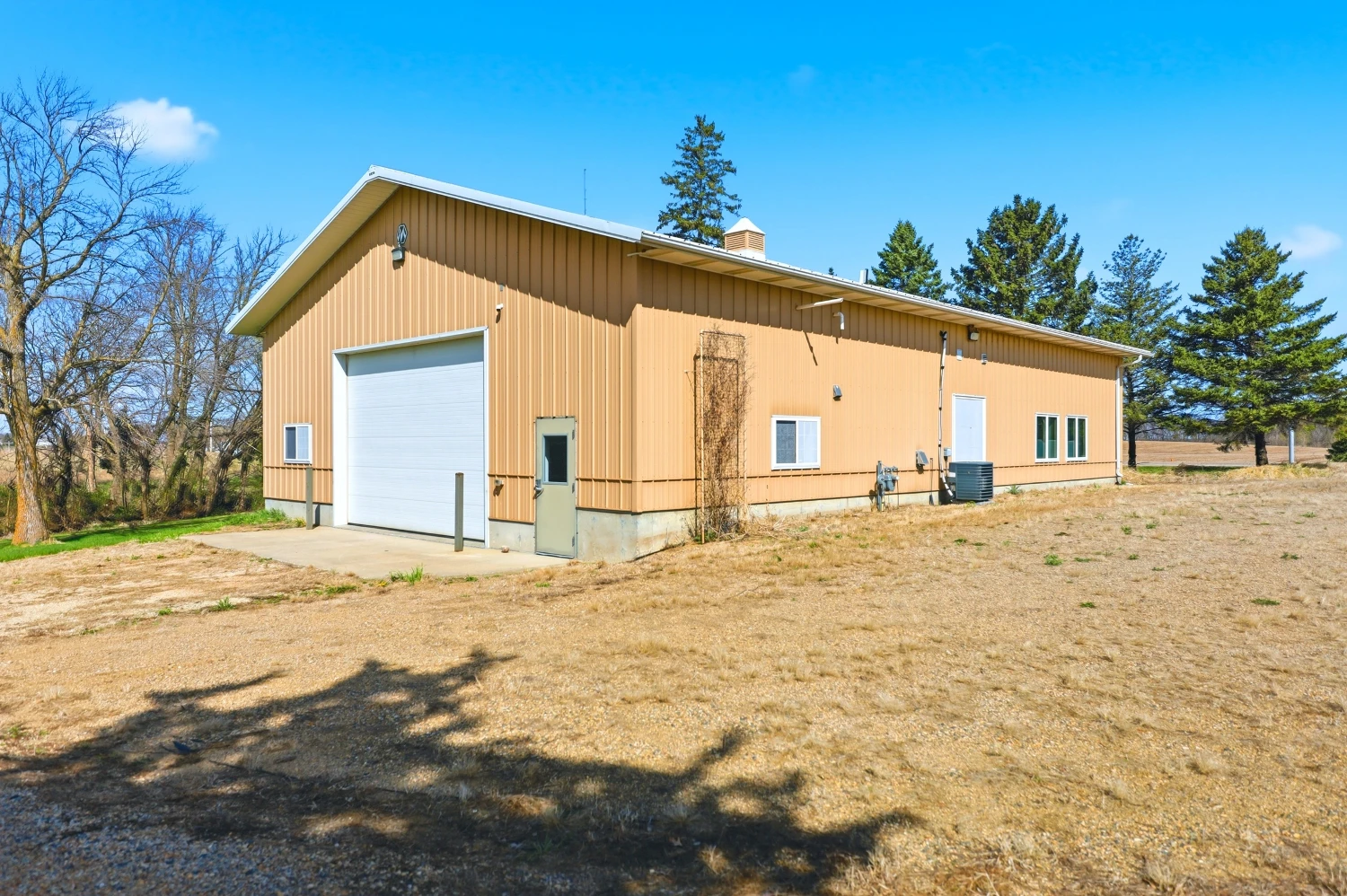 2068 Millersburg Blvd W, Dundas, MN for sale