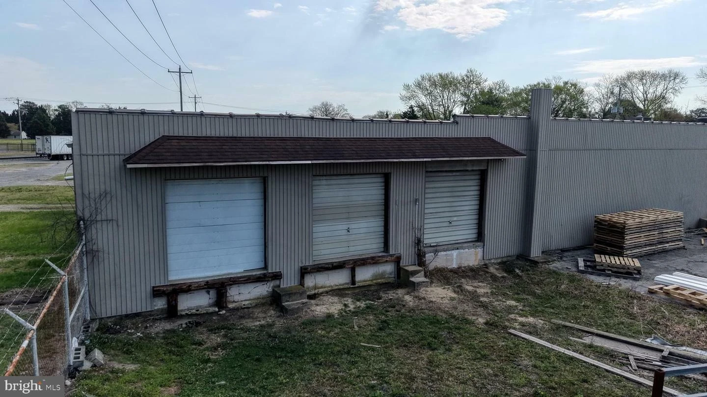 Exceptional Industrial/Flex Warehouse Opportunity