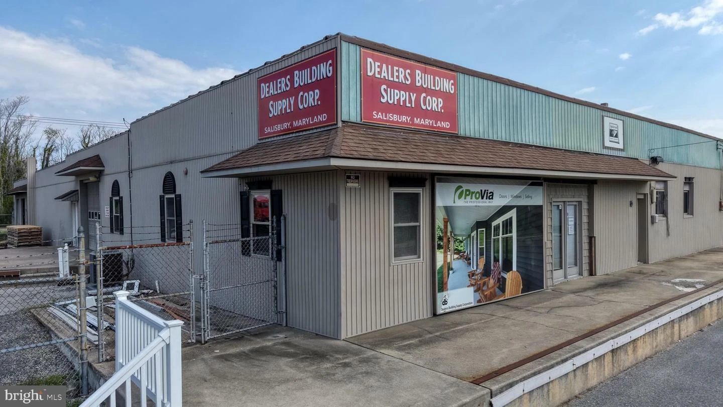 Exceptional Industrial/Flex Warehouse Opportunity