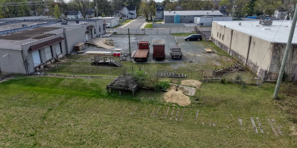 Exceptional Industrial/Flex Warehouse Opportunity