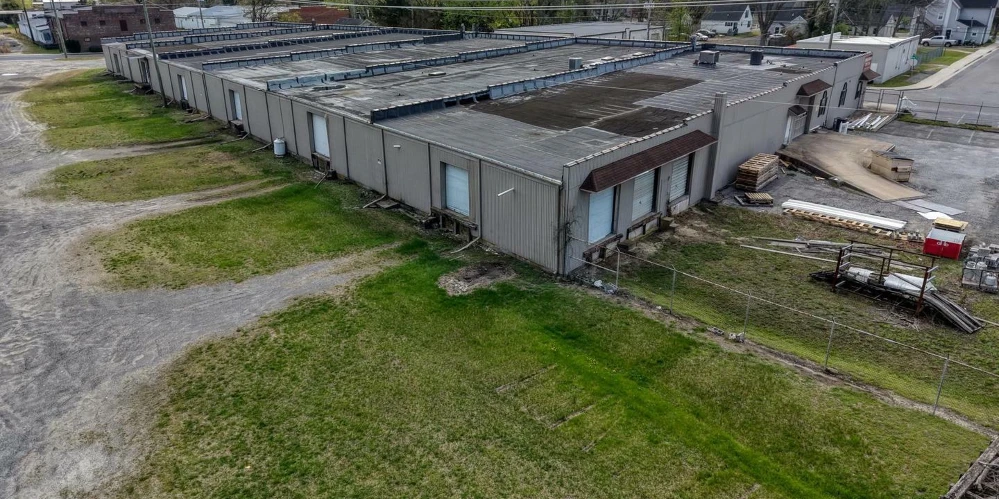 Exceptional Industrial/Flex Warehouse Opportunity