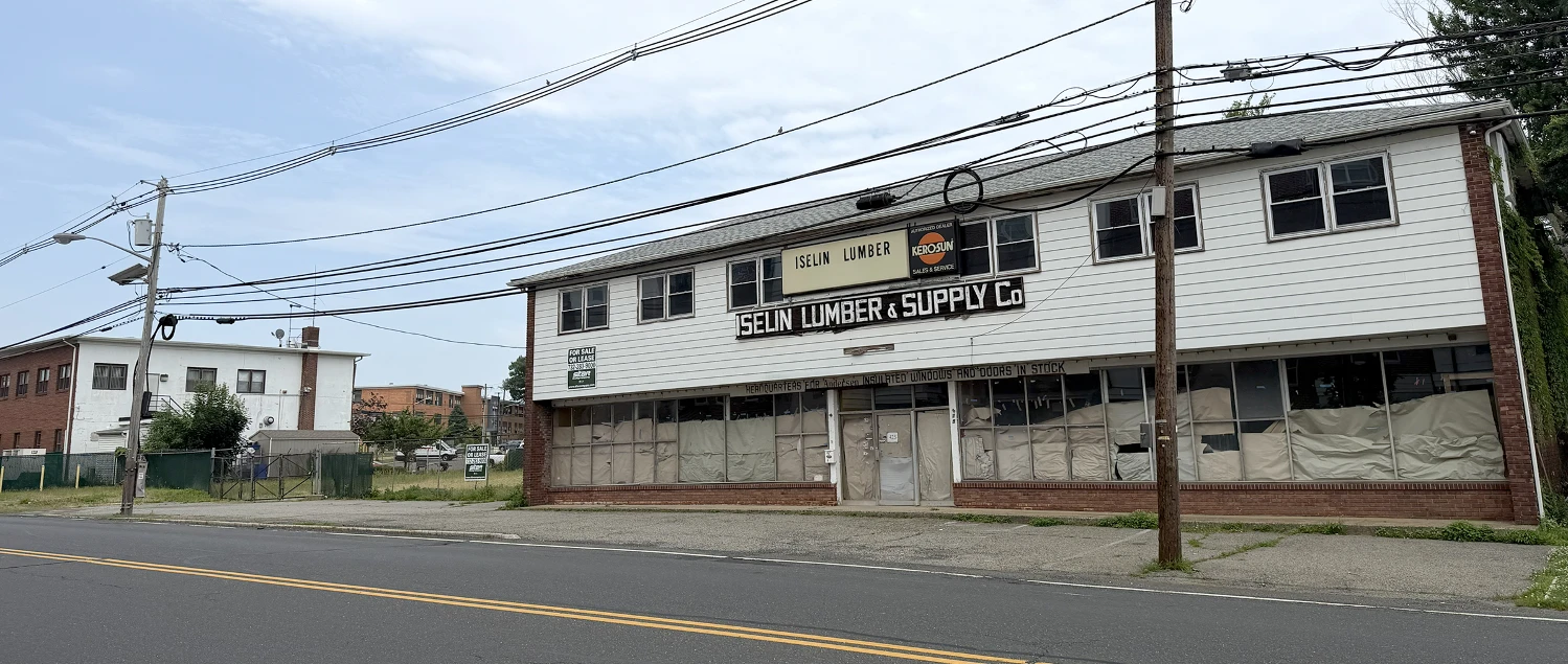 Lumber Yard & Commercial Building For Sale