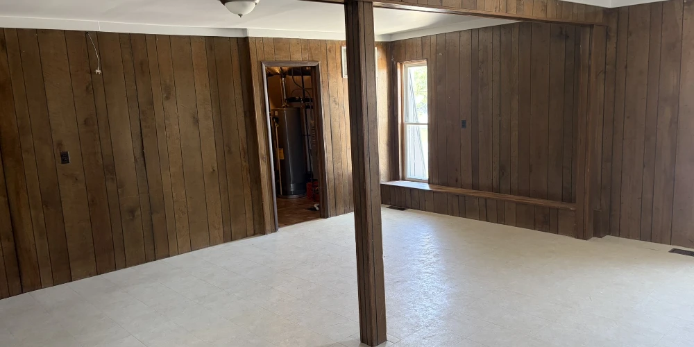 Eastpointe - Single-Tenant Retail/Office Building