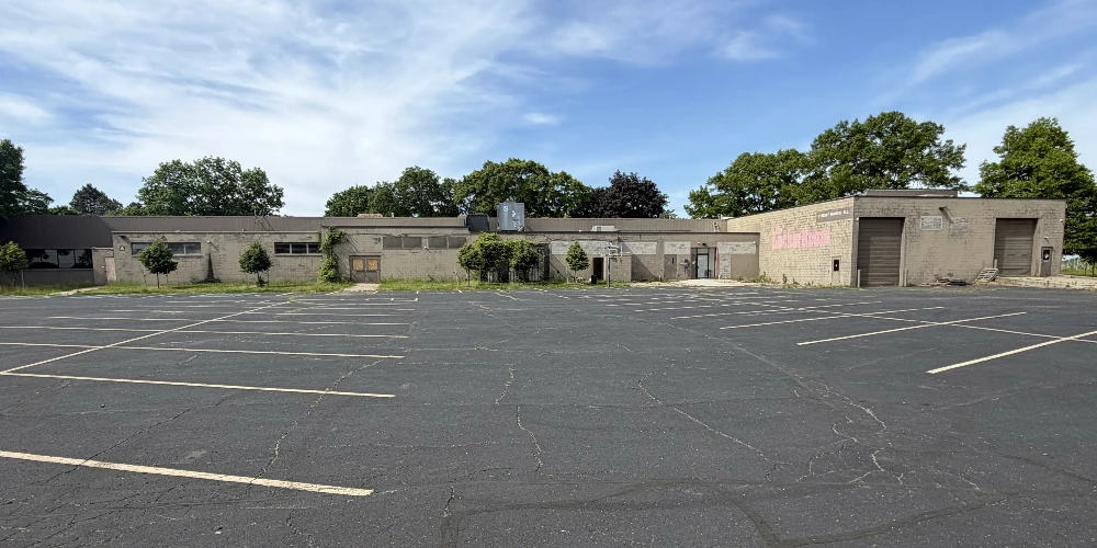 Walled Lake - Freestanding Industrial/Cannabis Warehouse