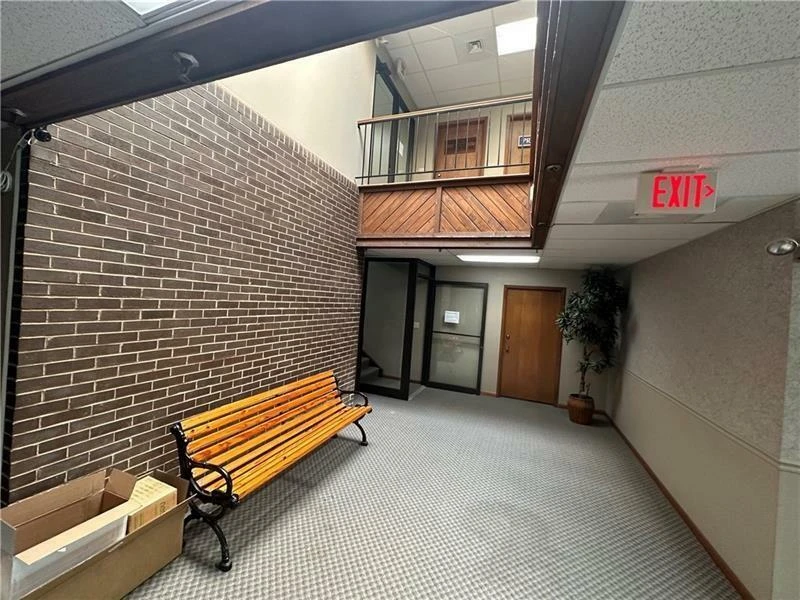 736 W Ingomar Rd, Ingomar, PA for sale