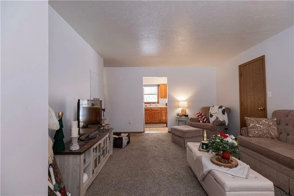 108 Oak Drive, Saxonburg, PA for sale