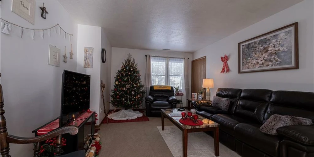 108 Oak Drive, Saxonburg, PA for sale