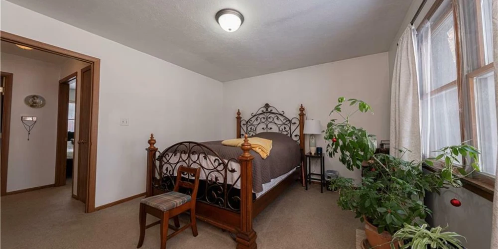 108 Oak Drive, Saxonburg, PA for sale