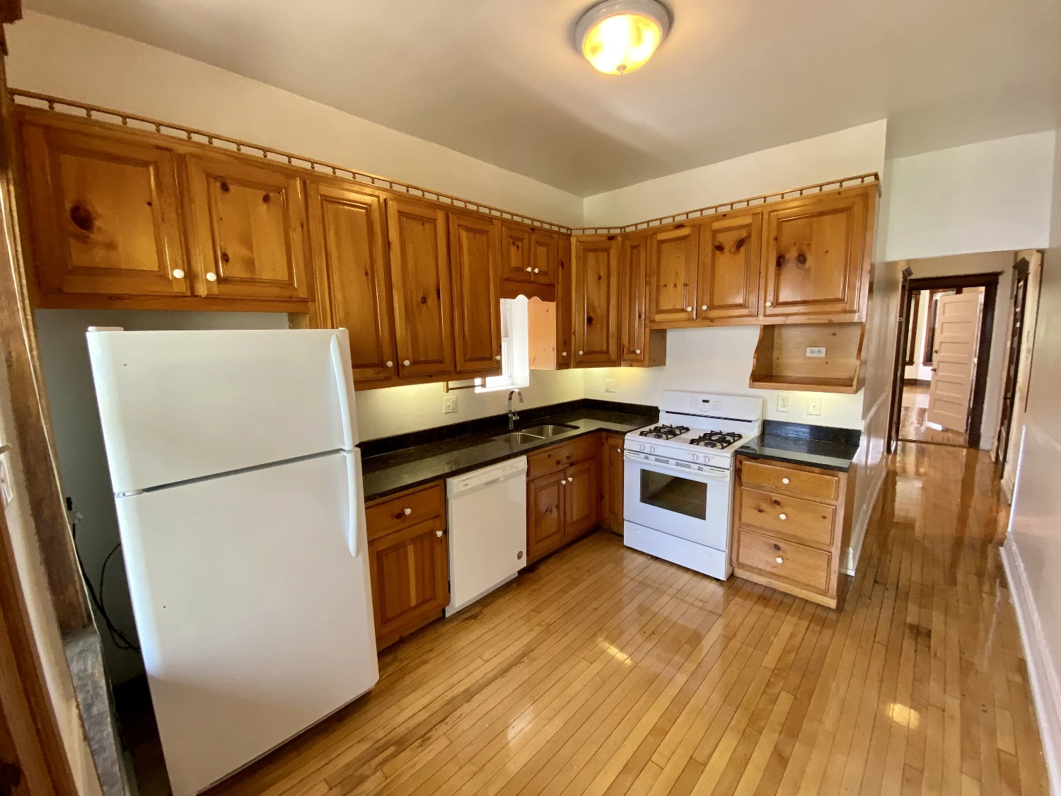 2439 N Seminary - 3-Unit Multi-Family Investment Opportunity in Lincoln Park