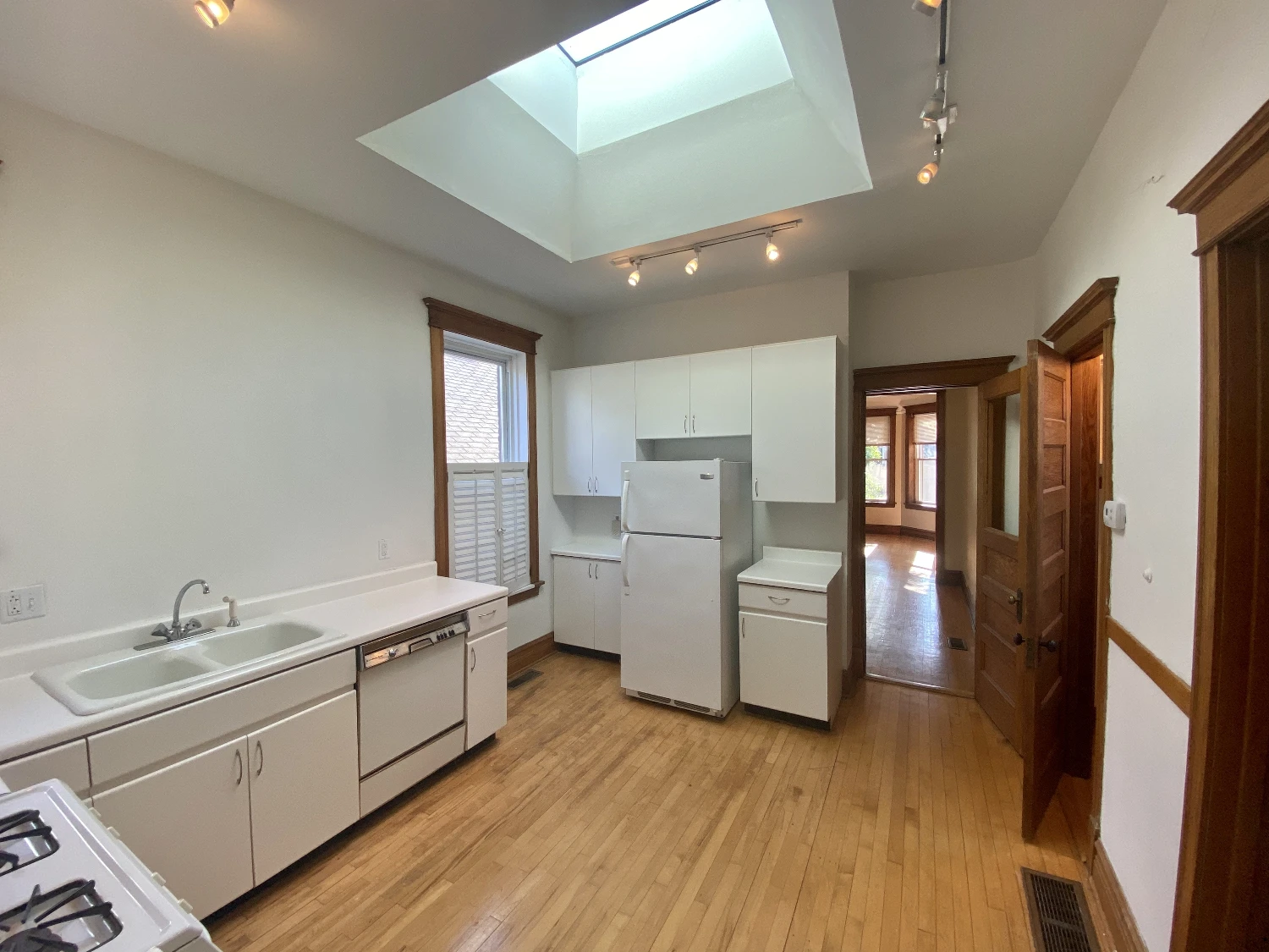 2439 N Seminary - 3-Unit Multi-Family Investment Opportunity in Lincoln Park