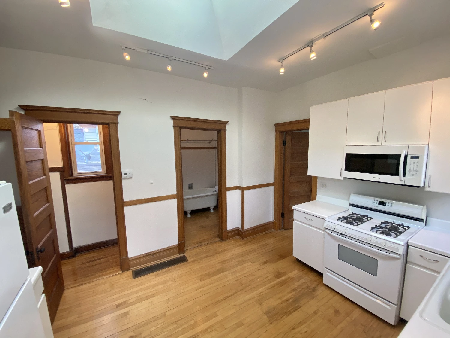 2439 N Seminary - 3-Unit Multi-Family Investment Opportunity in Lincoln Park