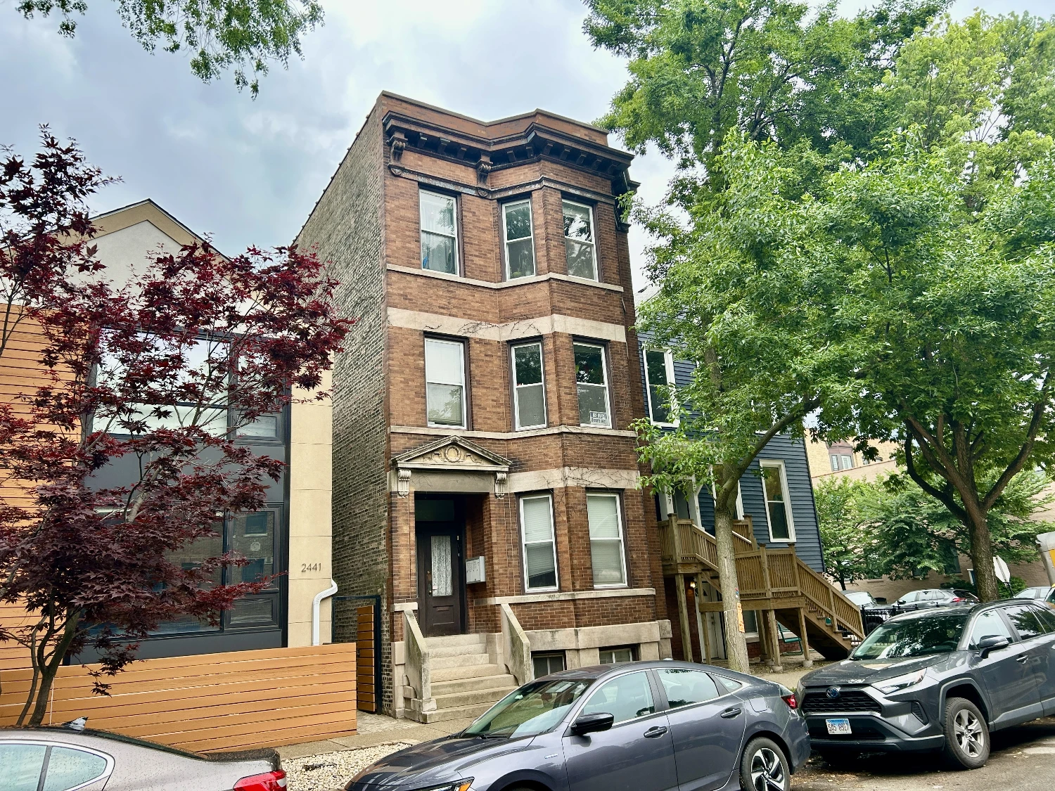 2439 N Seminary - 3-Unit Multi-Family Investment Opportunity in Lincoln Park