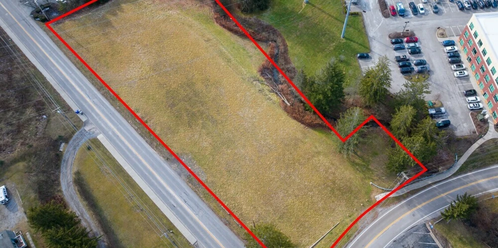 215 Northgate Dr, Warrendale, PA for sale