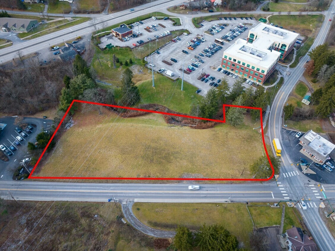 215 Northgate Dr, Warrendale, PA for sale
