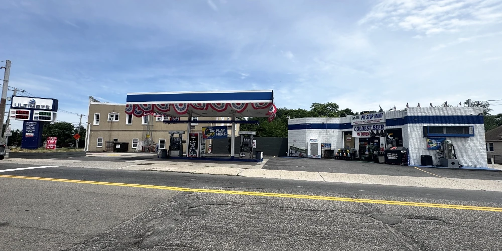 270 W Main Street - Gas Station For Sale