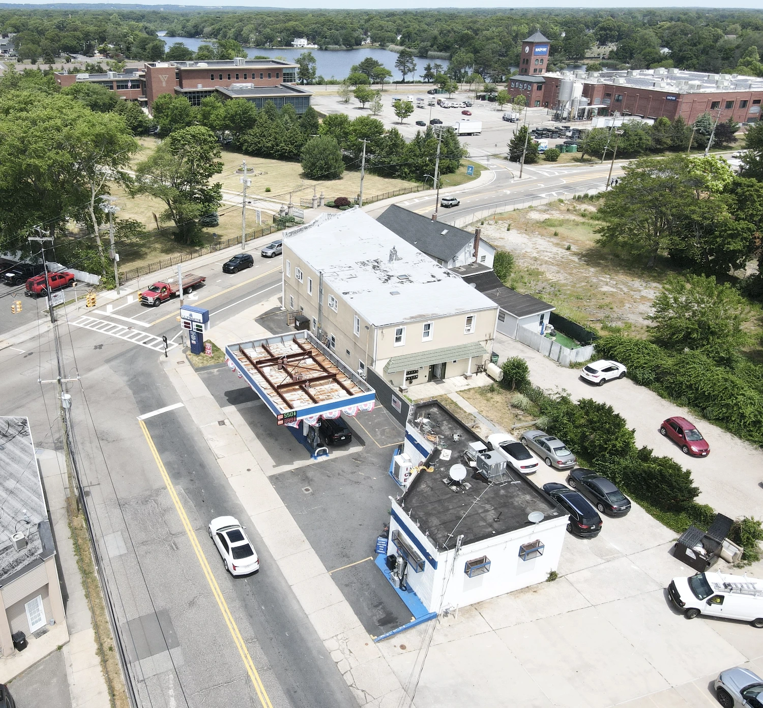 270 W Main Street - Gas Station For Sale