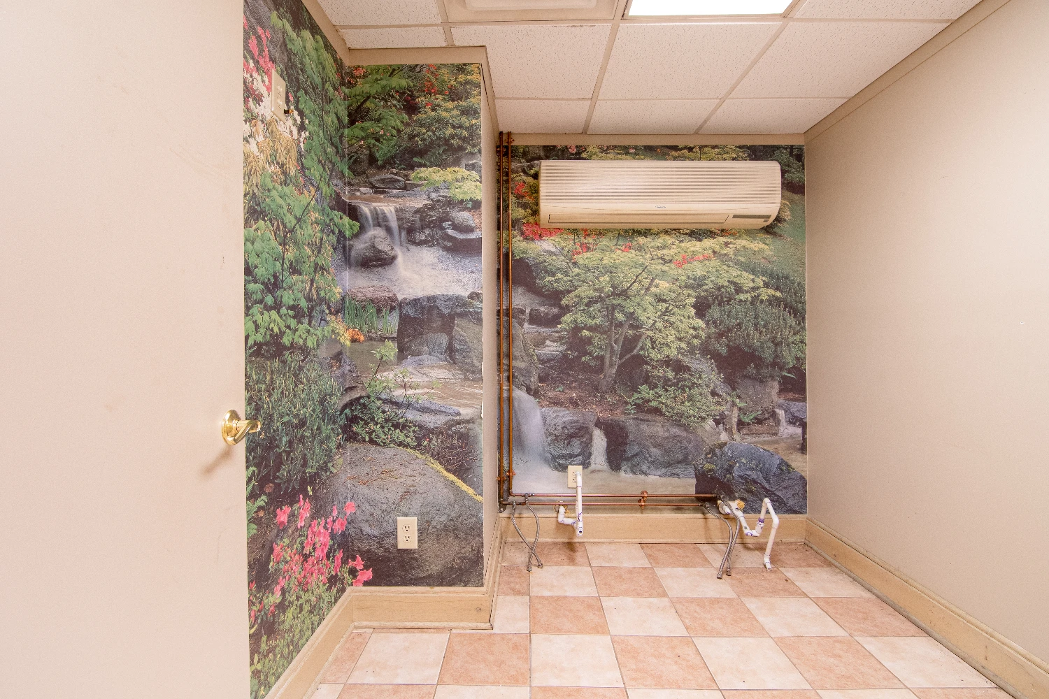 500 N Pike Rd, Sarver, PA for sale