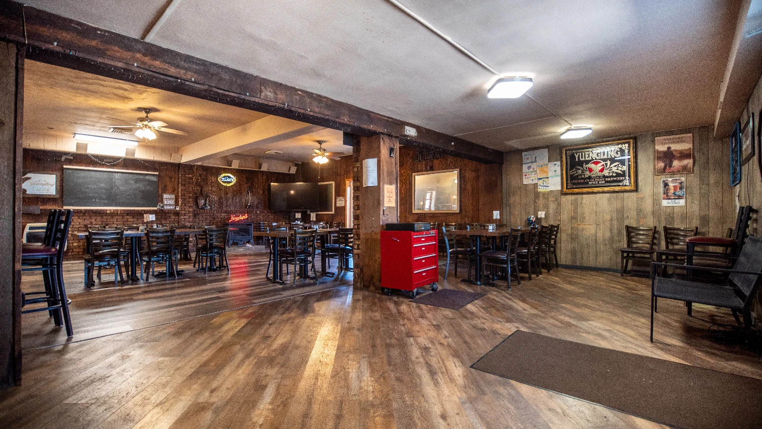 Blue Collar Tavern