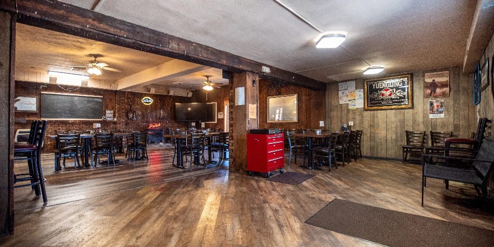 Blue Collar Tavern