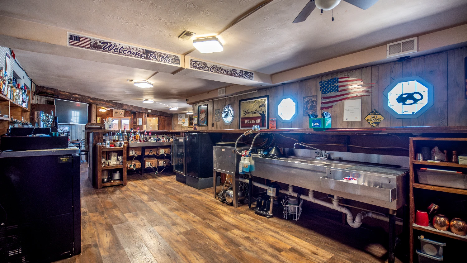 Blue Collar Tavern