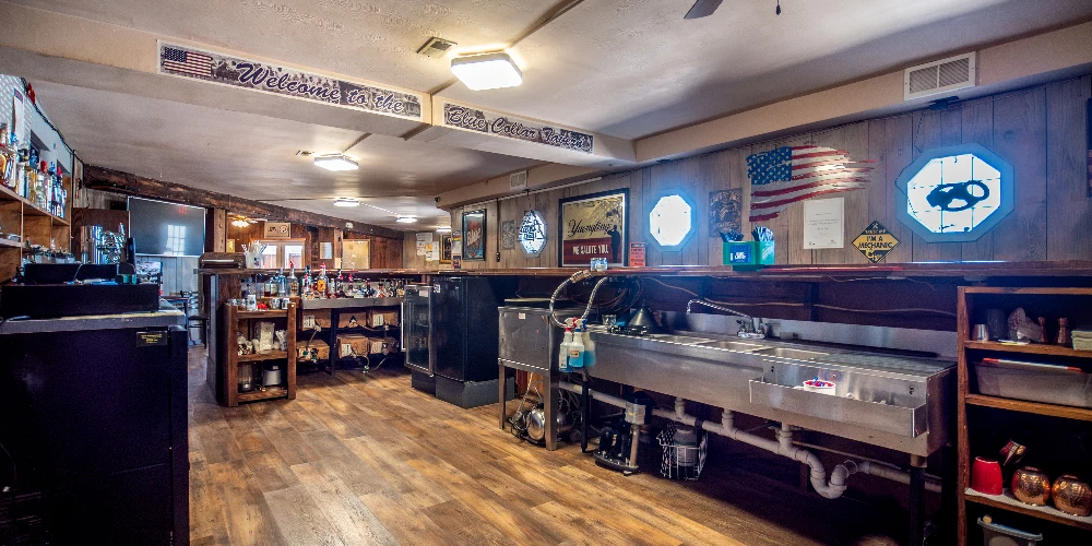 Blue Collar Tavern