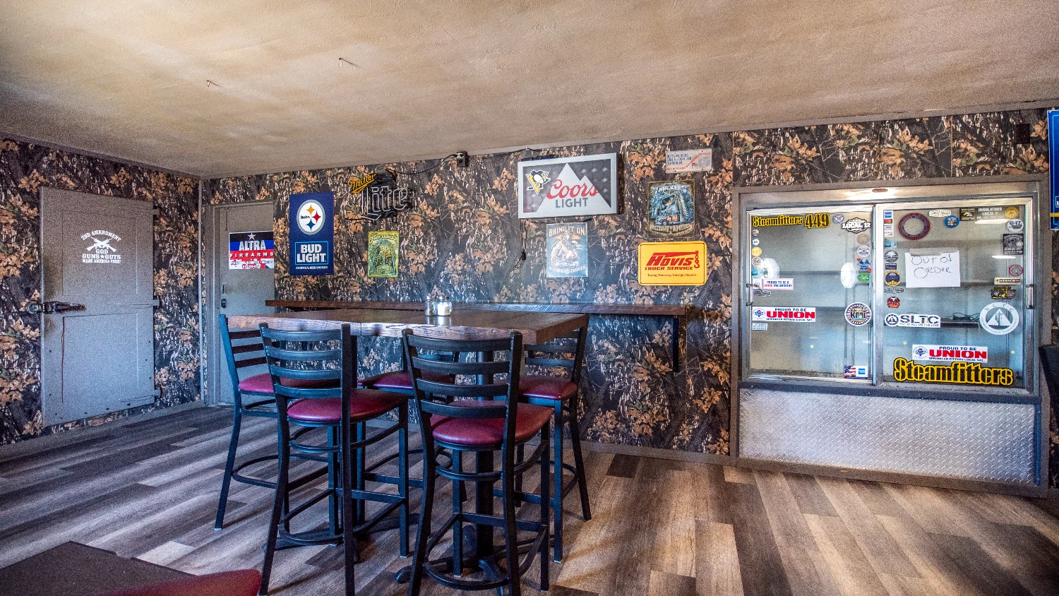 Blue Collar Tavern