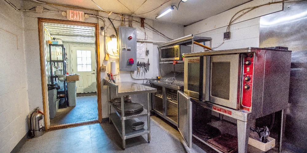 Blue Collar Tavern