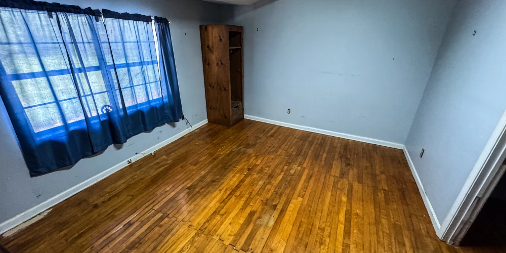 Former Personal Care Facility with Conversion Potential | ±12,037 SF